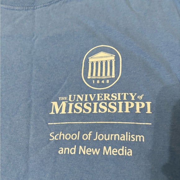 University of Mississippi School of Journalism and New Media Shirt Size Large - Picture 3 of 3